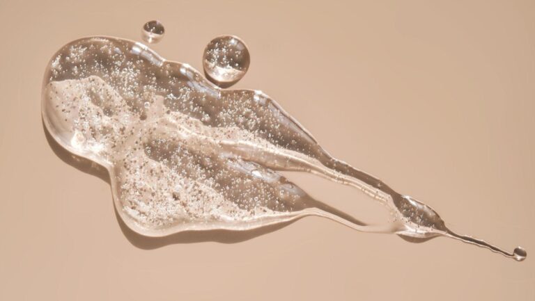 natural lubricants, intimate wellness lubricants, organic personal lubricants, best natural lubricant, natural water-based lubricant, organic intimate products, natural lubricants for discomfort, plant-based lubricants, chemical-free lubricants, natural lubricants benefits